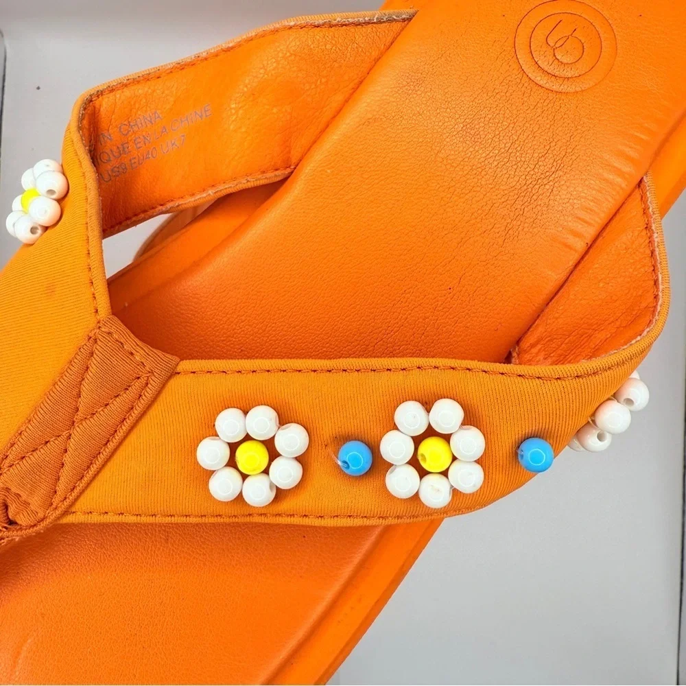 Urban Outfitters Orange Beaded Daisy Flip Flop Sandals Women’s Size 9 - Picture 5 of 6